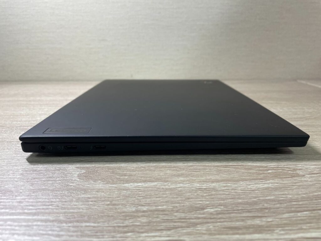 ThinkPad X1 Nanoのインタフェース