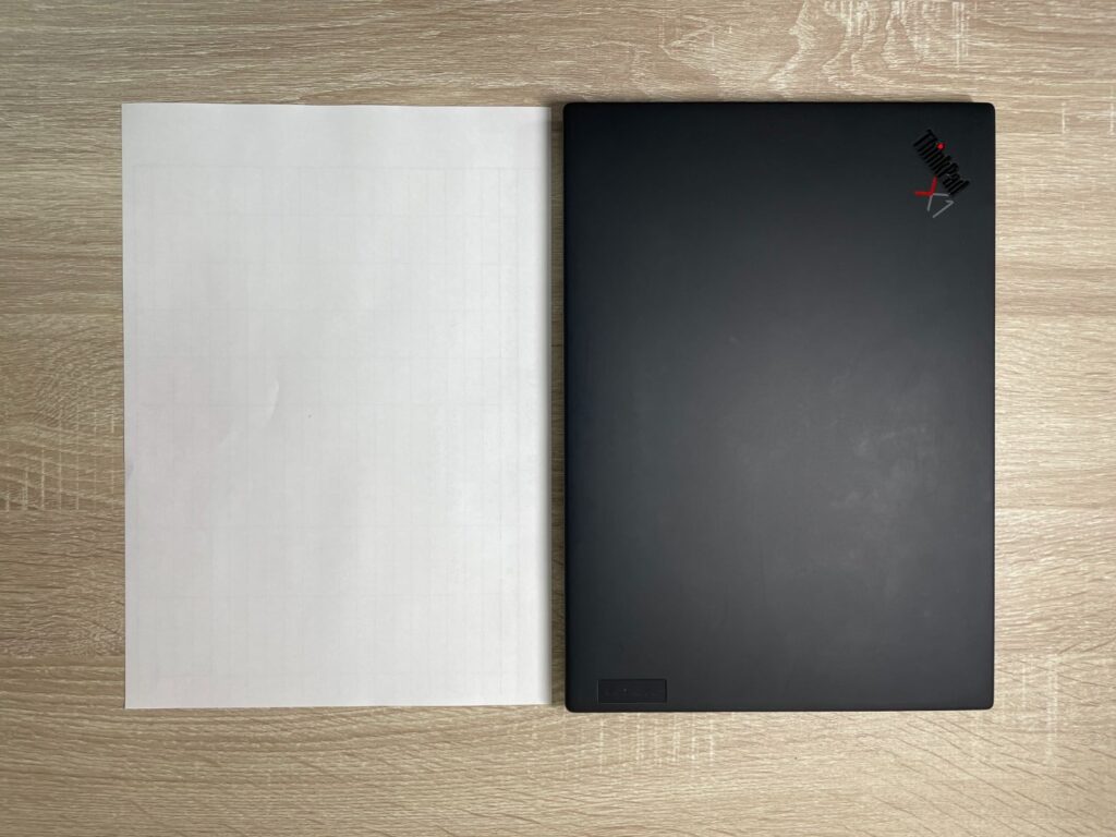 ThinkPad X1 Nanoのサイズ